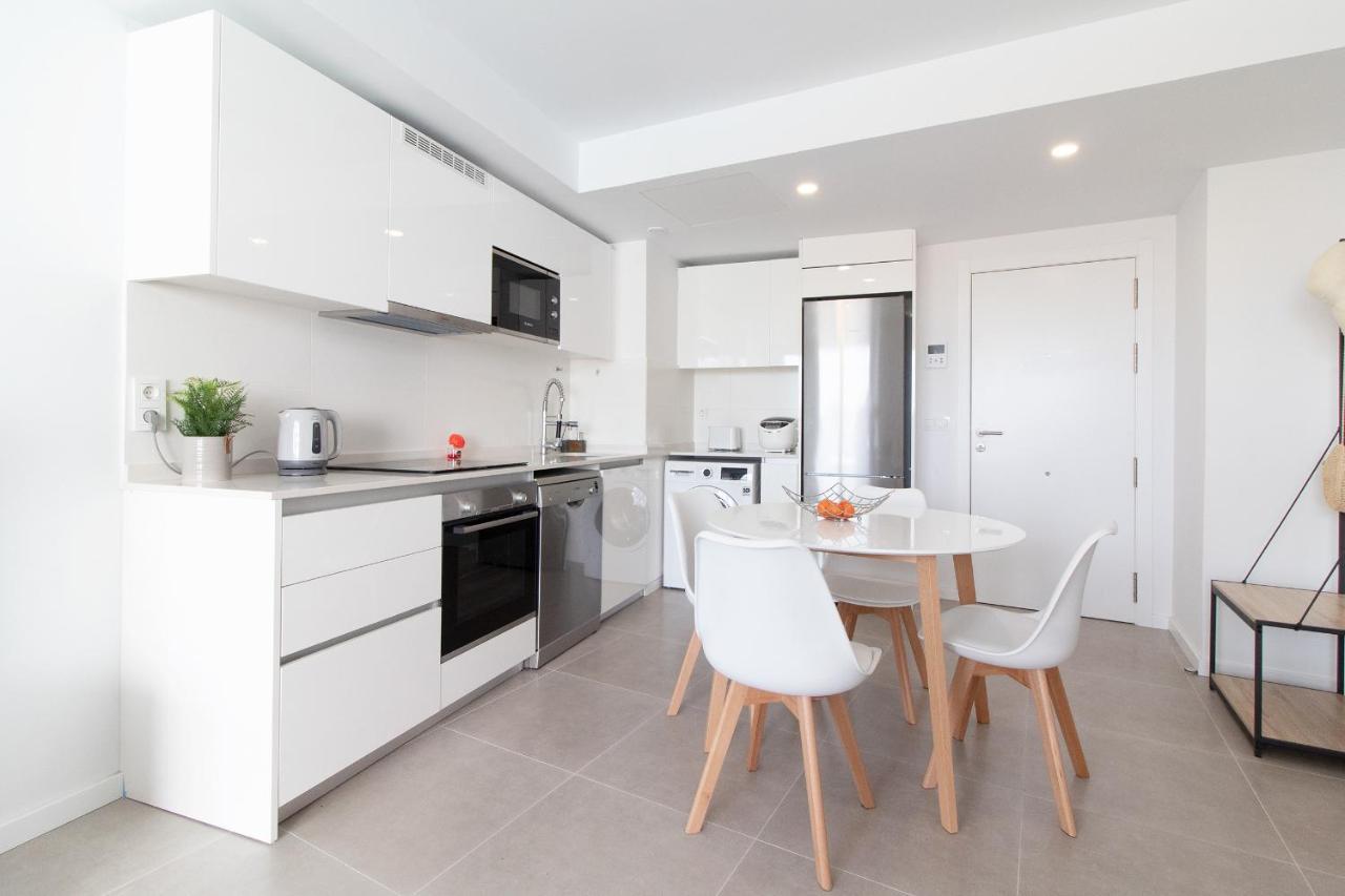 Global Properties, Apartamento Con Terraza Y Vistas A La Piscina En Gran Canet Canet d’En Berenguer Kültér fotó