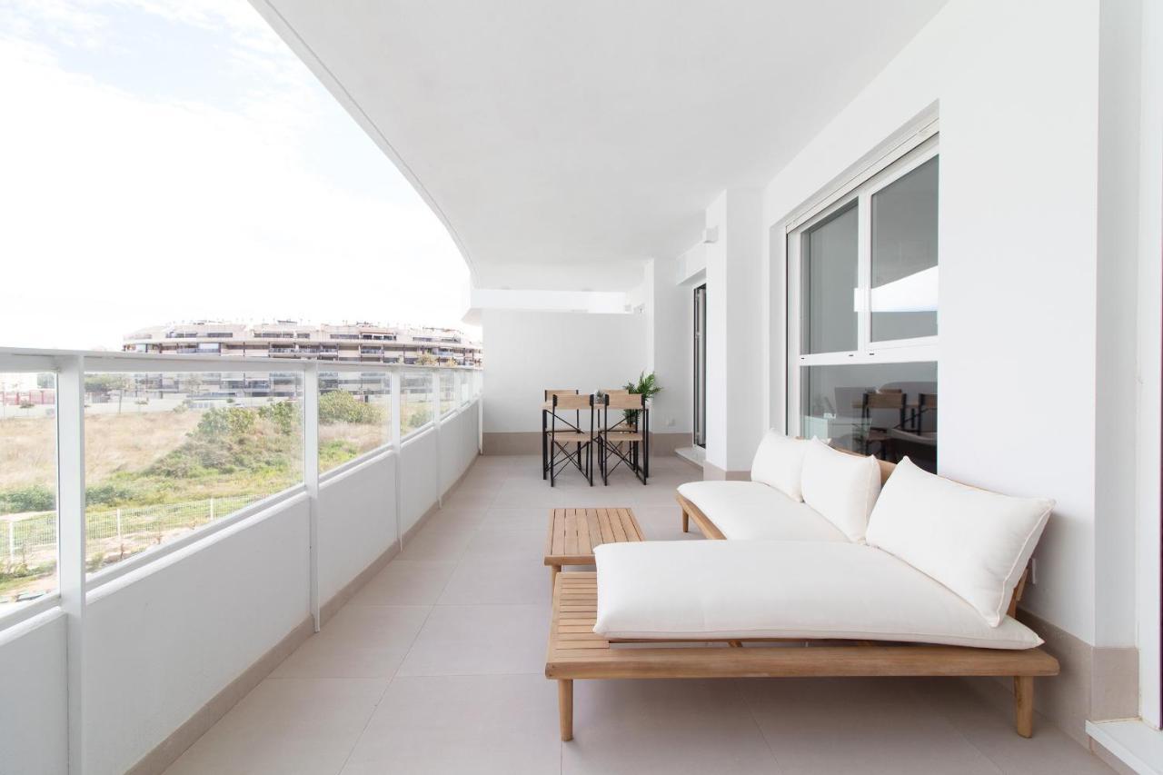 Global Properties, Apartamento Con Terraza Y Vistas A La Piscina En Gran Canet Canet d’En Berenguer Kültér fotó
