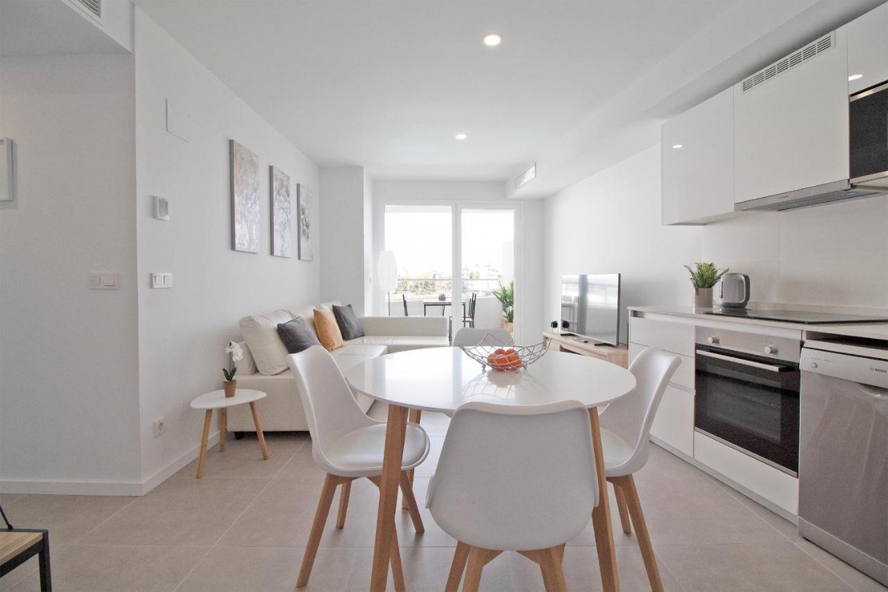 Global Properties, Apartamento Con Terraza Y Vistas A La Piscina En Gran Canet Canet d’En Berenguer Kültér fotó