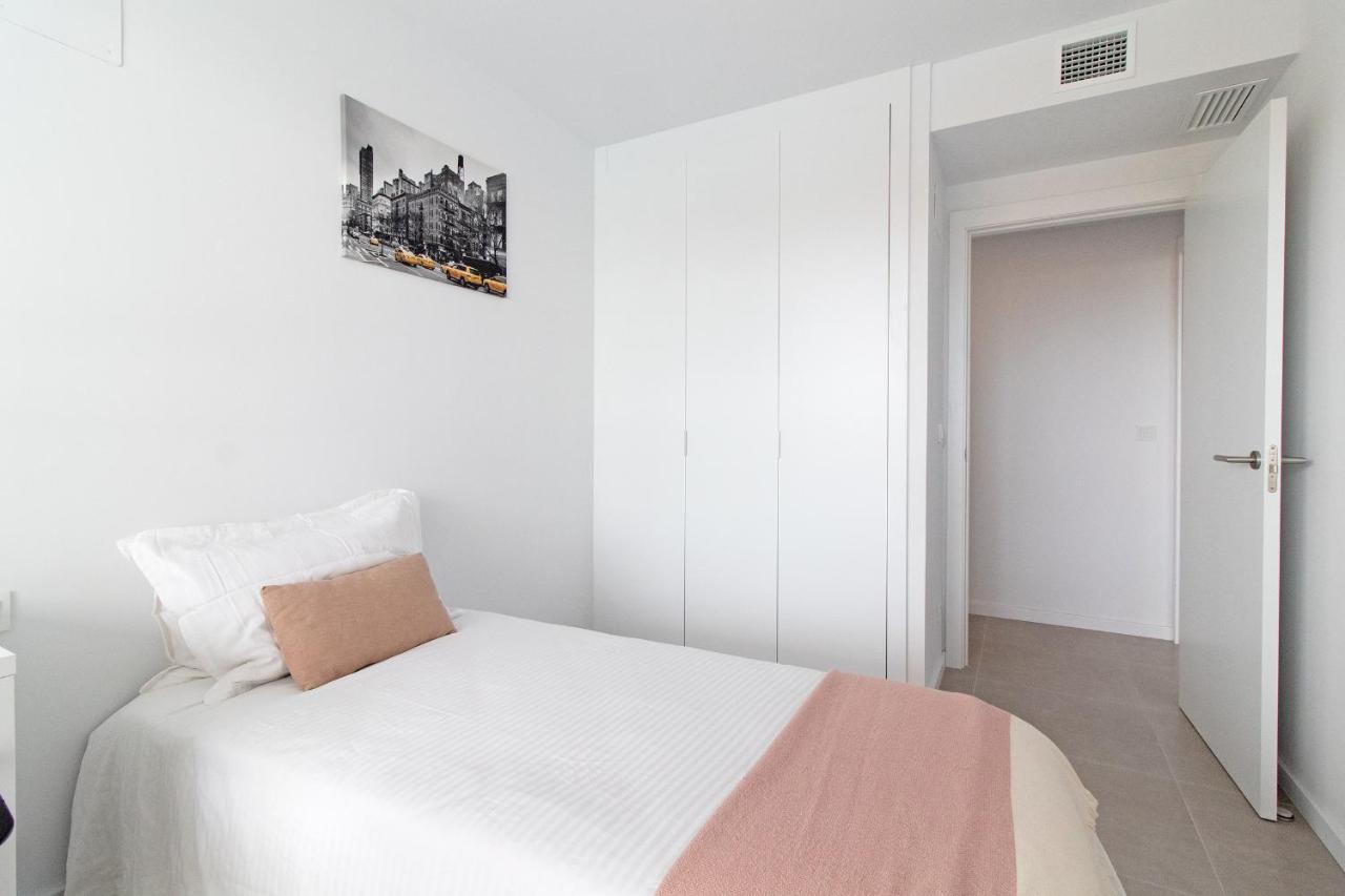 Global Properties, Apartamento Con Terraza Y Vistas A La Piscina En Gran Canet Canet d’En Berenguer Kültér fotó