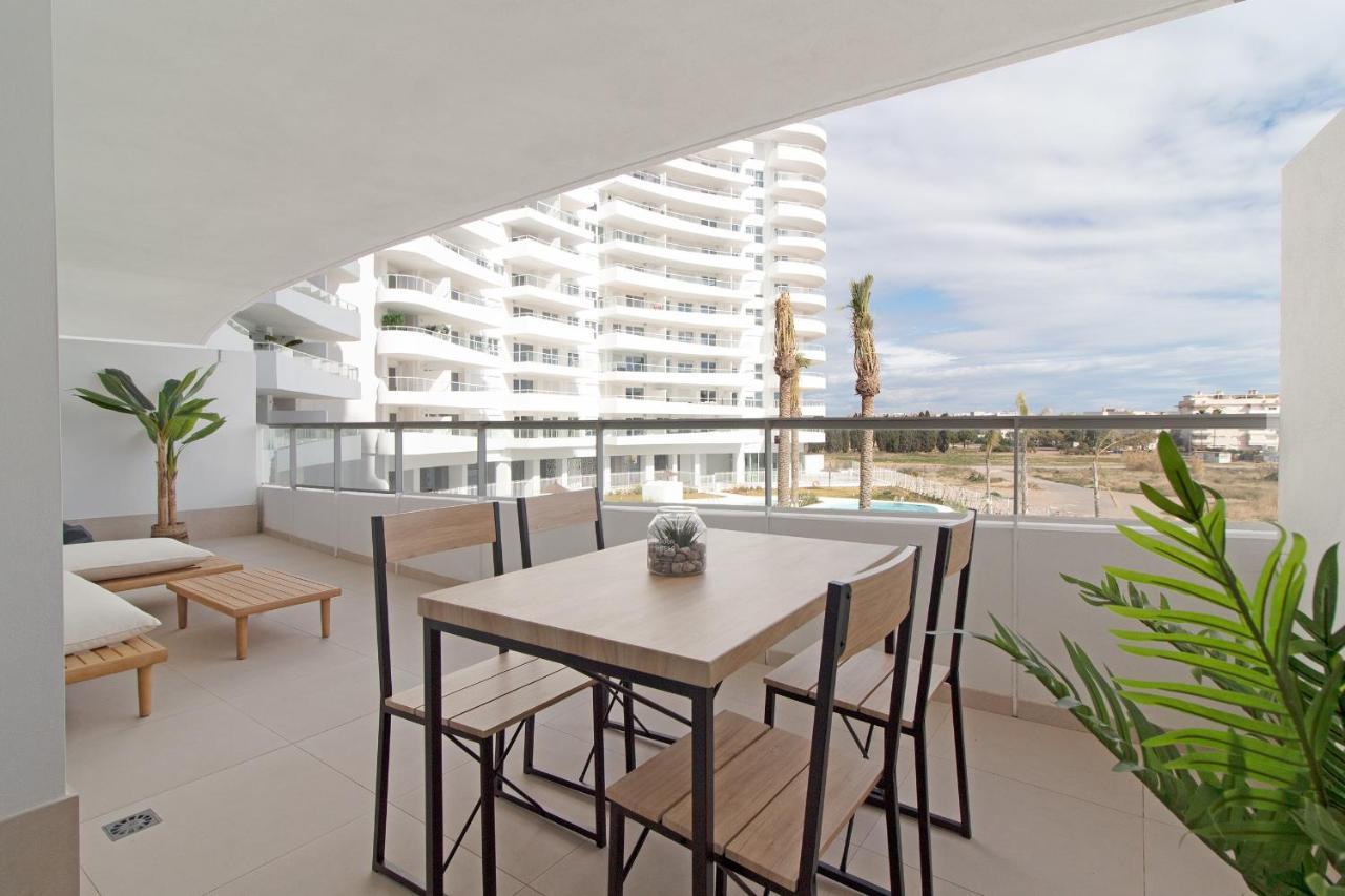 Global Properties, Apartamento Con Terraza Y Vistas A La Piscina En Gran Canet Canet d’En Berenguer Kültér fotó
