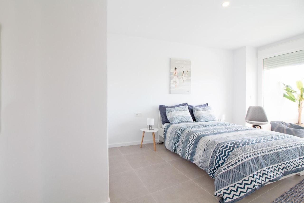 Global Properties, Apartamento Con Terraza Y Vistas A La Piscina En Gran Canet Canet d’En Berenguer Kültér fotó