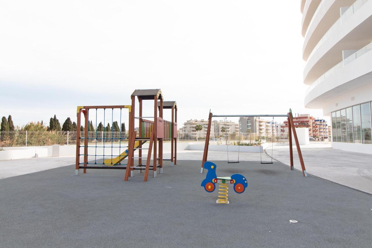 Global Properties, Apartamento Con Terraza Y Vistas A La Piscina En Gran Canet Canet d’En Berenguer Kültér fotó