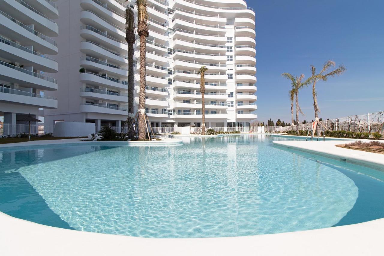 Global Properties, Apartamento Con Terraza Y Vistas A La Piscina En Gran Canet Canet d’En Berenguer Kültér fotó