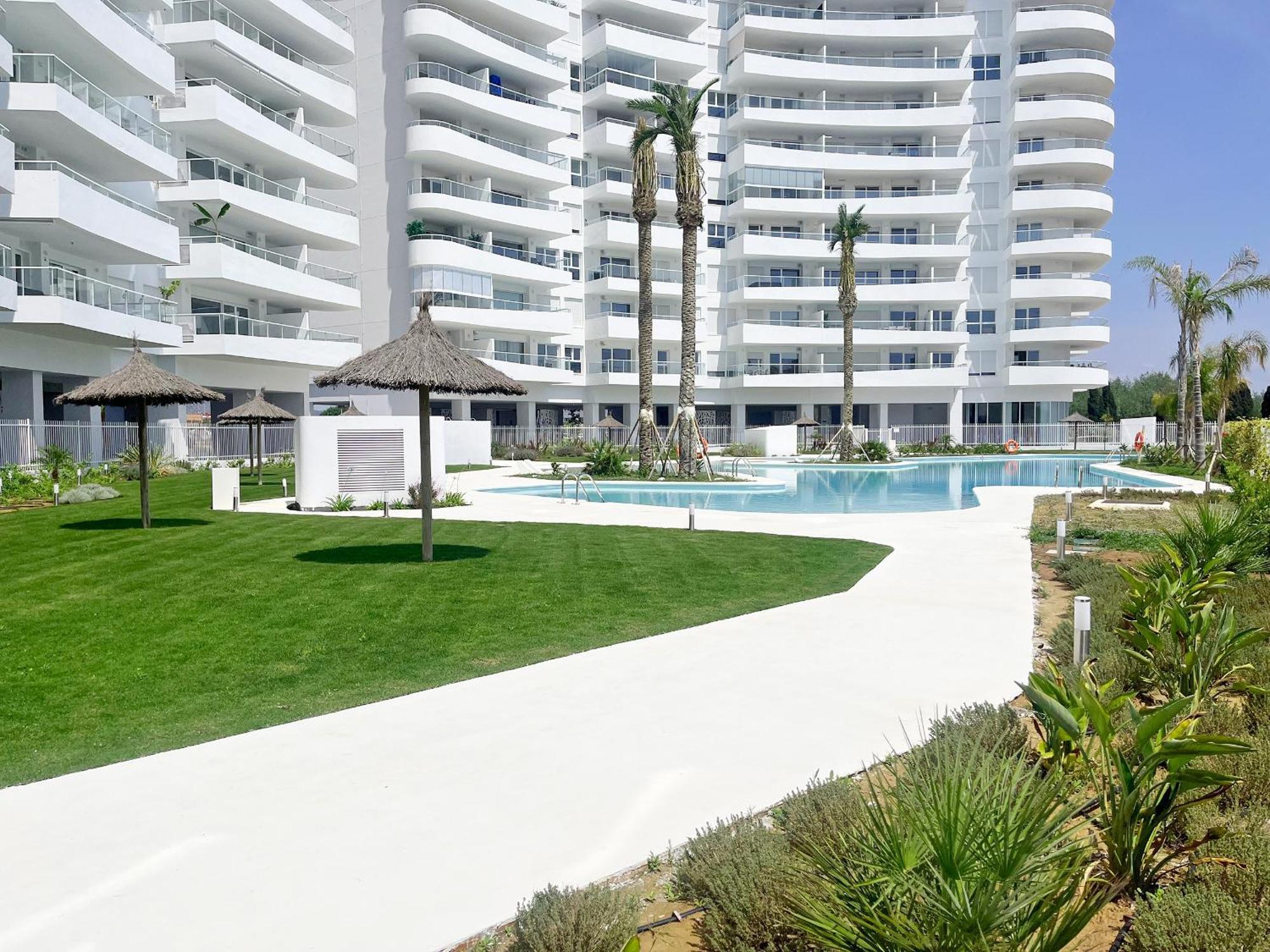 Global Properties, Apartamento Con Terraza Y Vistas A La Piscina En Gran Canet Canet d’En Berenguer Kültér fotó