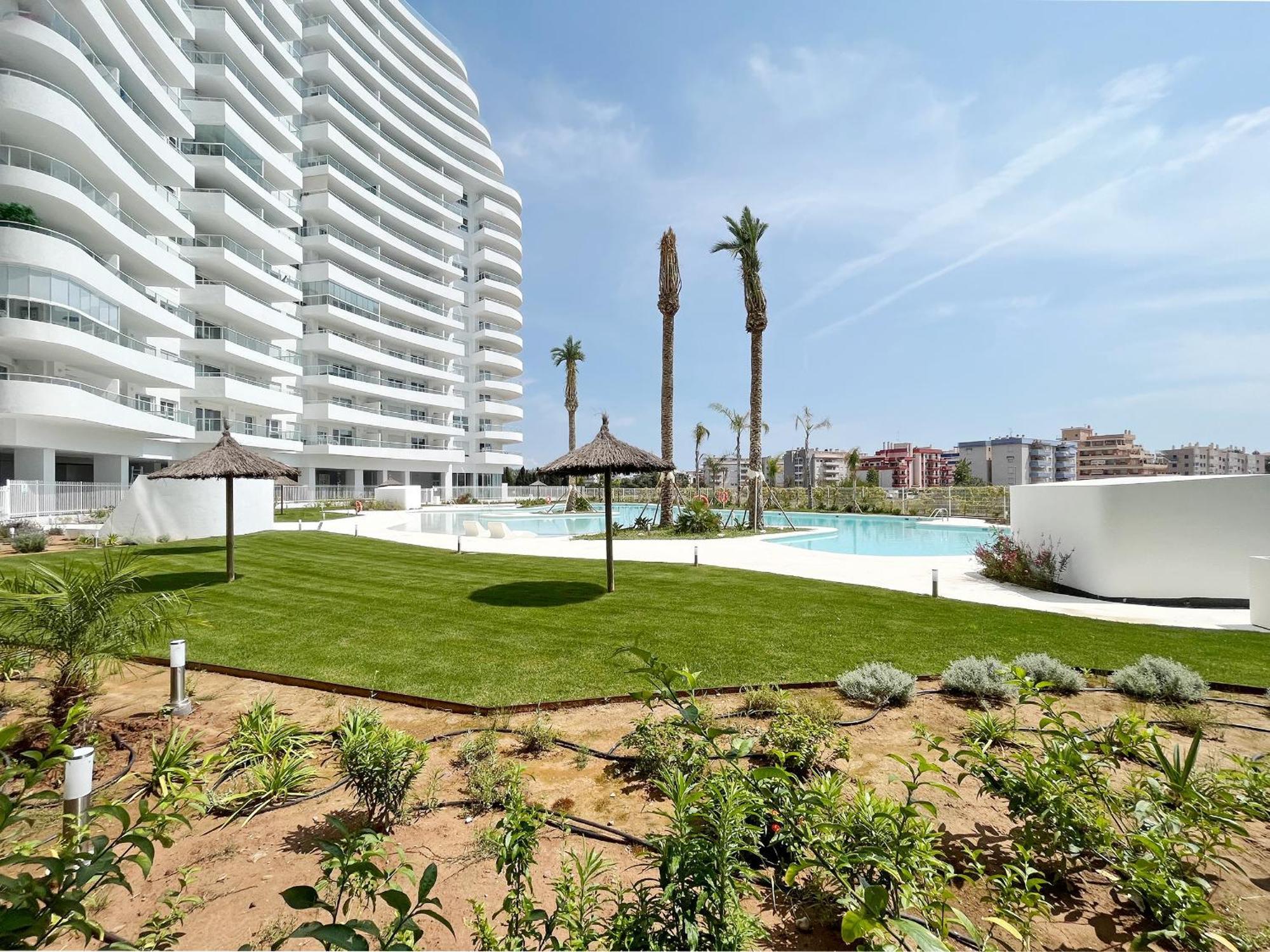 Global Properties, Apartamento Con Terraza Y Vistas A La Piscina En Gran Canet Canet d’En Berenguer Kültér fotó